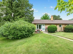 2-2 Southill Drive Toronto, ON M3C 2H7