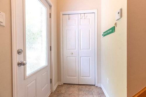 Hall d'entrée/Vestibule - 506 Boul. Perrot, L'Île-Perrot, QC 