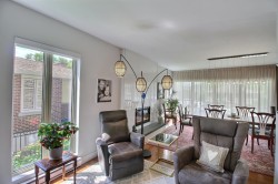 Salon - 