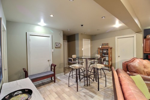 Family Room - 170 18E Rue, Rouyn-Noranda, QC 
