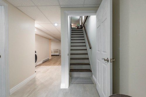 Basement - 117 Av. St-Andrew, Beaconsfield, QC 