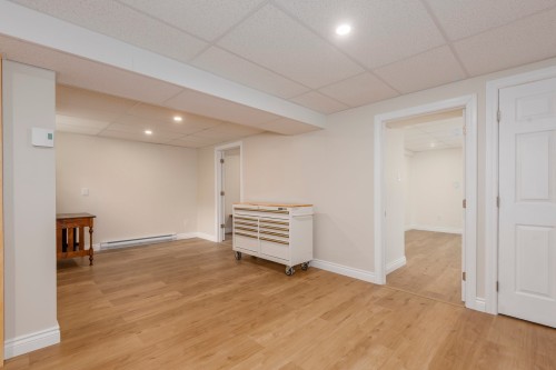 Family Room - 117 Av. St-Andrew, Beaconsfield, QC 