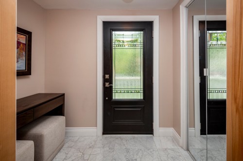 Mud Room - 117 Av. St-Andrew, Beaconsfield, QC 