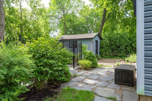 Exterior - 117 Av. St-Andrew, Beaconsfield, QC 