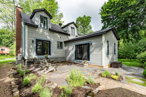 Back of Structure - 117 Av. St-Andrew, Beaconsfield, QC 