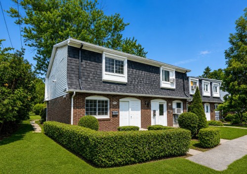 4856 Rue Lake  Dollard-Des-Ormeaux, QC H9G 1G8