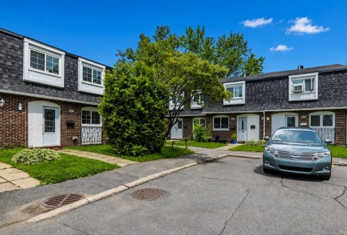 Stationnement - 4856 Rue Lake, Dollard-Des-Ormeaux, QC - Outdoor With Facade