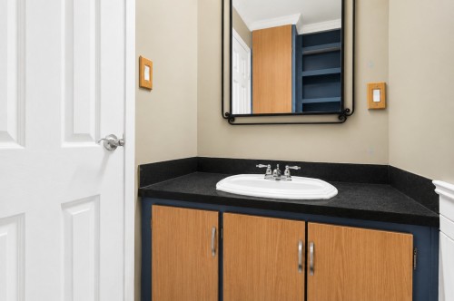 Salle d'eau - 4856 Rue Lake, Dollard-Des-Ormeaux, QC - Indoor Photo Showing Bathroom