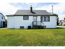 600 Mary St. W.  Thunder Bay, ON P7E 4L4