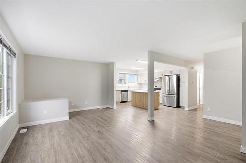 756 Mcleod Ave, Winnipeg, MB 