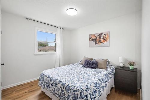 1866 Elgin Ave, Winnipeg, MB 