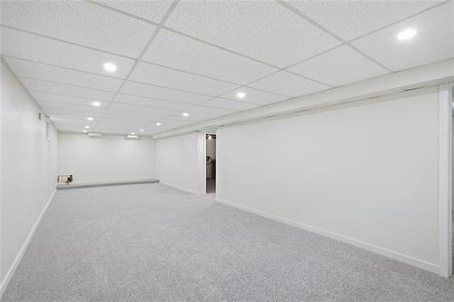 1866 Elgin Ave, Winnipeg, MB 