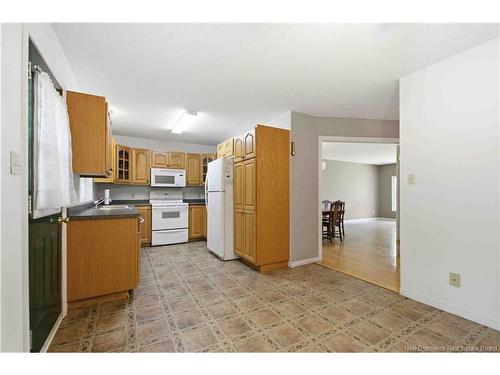 452 Pleasant Dr, Minto, NB 