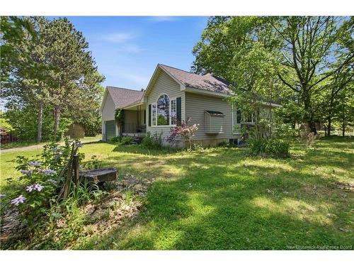452 Pleasant Dr, Minto, NB 