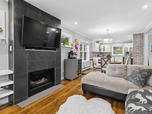 5 Dahlia Street, Dartmouth, NS 