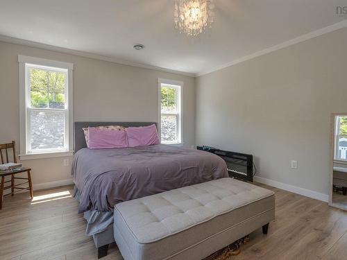 9118 316 Highway, New Harbour, NS 