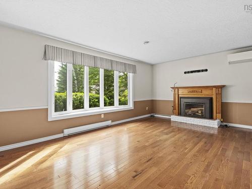 10 Plymouth Street, Halifax, NS - Indoor Photo Showing Living Room With Fireplace