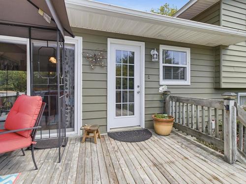 16 Mohawk Street, Hammonds Plains, NS 