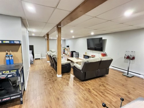 Family Room - 3005 Boul. Jean-Jacques-Cossette, Val-D'Or, QC 