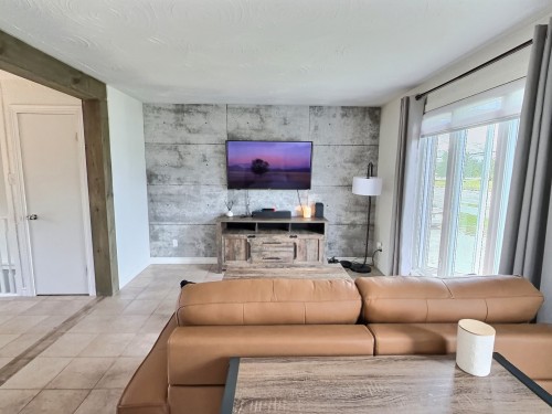 Living Room - 3005 Boul. Jean-Jacques-Cossette, Val-D'Or, QC 