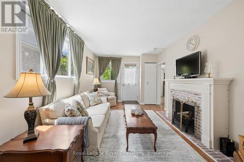 10 Macville Avenue, Kitchener, ON 