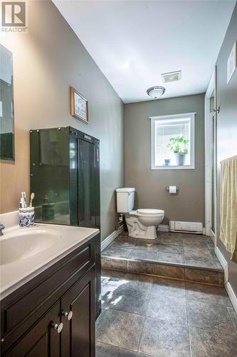 13 Pennells Road, Conception Bay South, NL - Indoor Photo Showing Bathroom