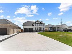14 DUNDEE Drive  Chatham, ON N7M 0S7
