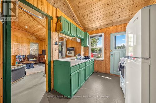 472 Long Lake Road, Parry Sound Remote Area (East Mills), ON - Indoor Photo Showing Laundry Room
