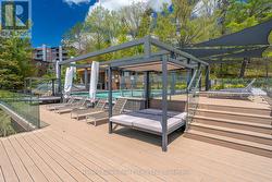 Lakeside infinity pool - 