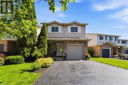 7 NAPLES COURT Thorold (Confederation Heights), ON L2V 4S7