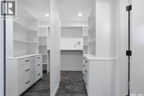 722 East Drive, Saskatoon, SK 