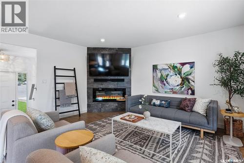 722 East Drive, Saskatoon, SK 