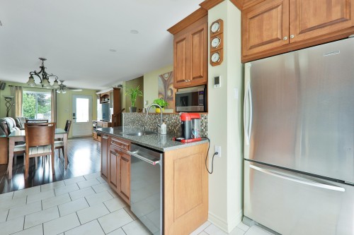 Kitchen - 8377 Rue Marius-Barbeau, Laval (Saint-François), QC - Indoor Photo Showing Kitchen