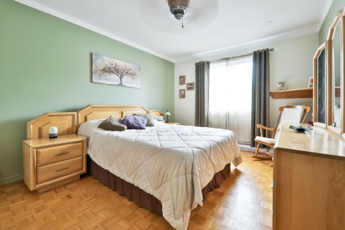 Master Bedroom - 8377 Rue Marius-Barbeau, Laval (Saint-François), QC - Indoor Photo Showing Bedroom