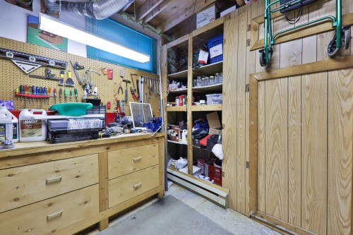 Workshop - 8377 Rue Marius-Barbeau, Laval (Saint-François), QC - Indoor