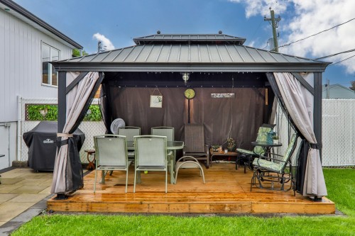 Courtyard - 8377 Rue Marius-Barbeau, Laval (Saint-François), QC - Outdoor