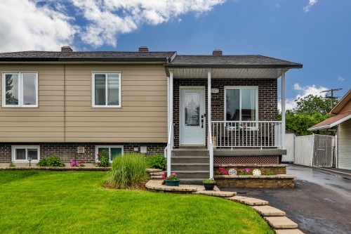 Front of Structure - 8377 Rue Marius-Barbeau, Laval (Saint-François), QC - Outdoor