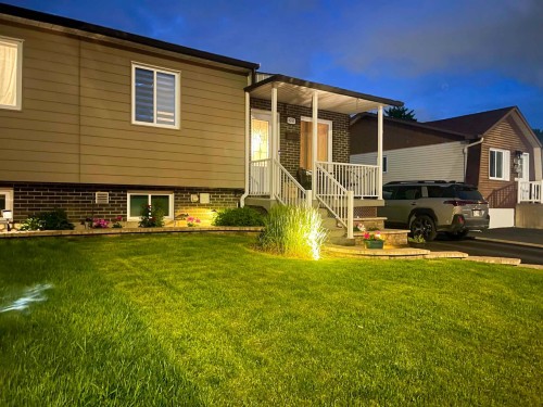Front of Structure - 8377 Rue Marius-Barbeau, Laval (Saint-François), QC - Outdoor