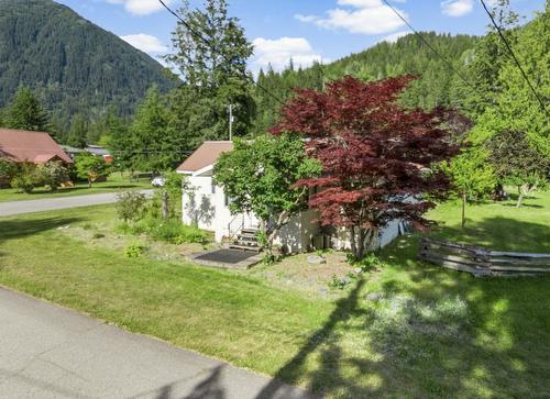 112 Josephine Street, New Denver, BC 