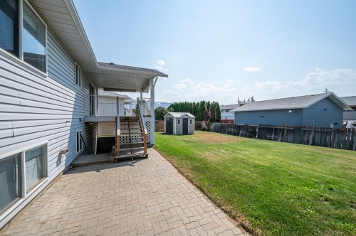 1172 Kamwood Place, Kamloops, BC - Outdoor With Exterior