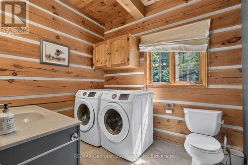 19 Kingfisher Crescent, Tiny, ON - Indoor Photo Showing Laundry Room