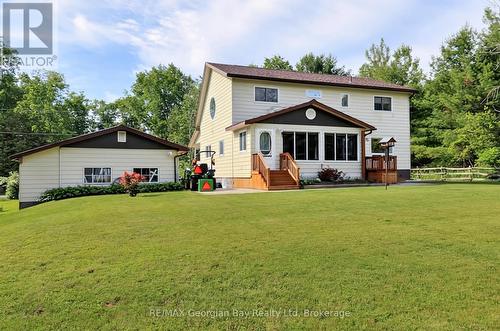 4 Moore Avenue, Tay, ON - Outdoor
