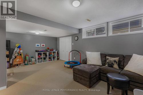 172 Colliston Crescent, Ottawa, ON 