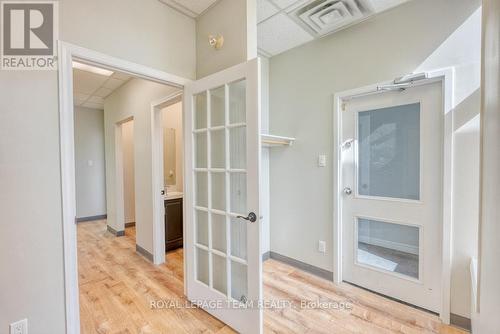 84 Centrepointe Drive, Ottawa, ON 