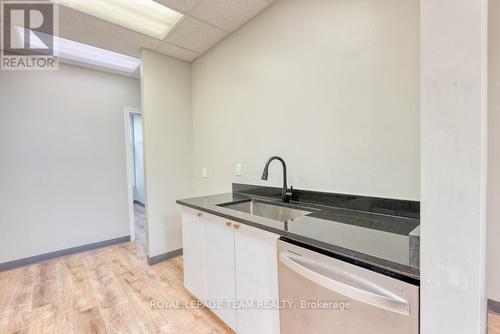 84 Centrepointe Drive, Ottawa, ON 