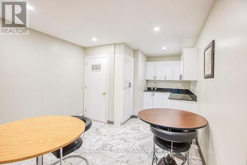 84 Centrepointe Drive, Ottawa, ON 
