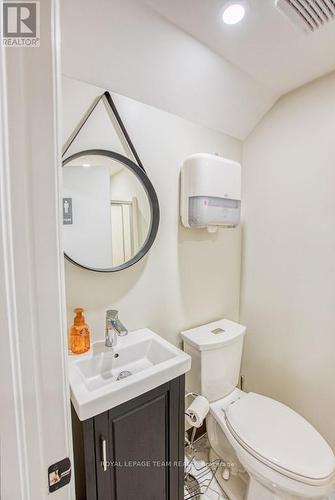 84 Centrepointe Drive, Ottawa, ON 