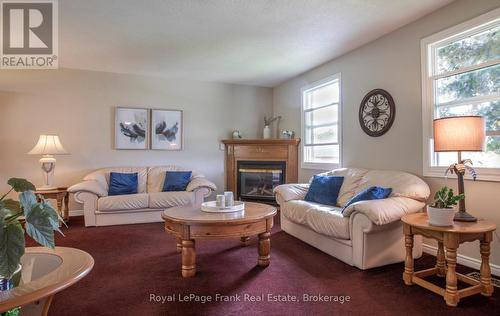 53 Williams Point Road, Scugog, ON - Indoor Photo Showing Living Room With Fireplace