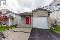 926 BLUFFWOOD AVENUE Kingston (Kingston East (Incl Barret Crt)), ON K7K 7K4