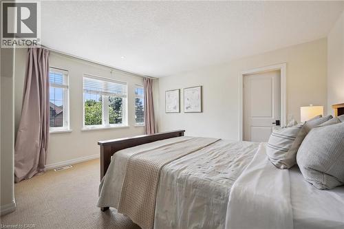 576 Falconridge Crescent, Kitchener, ON 